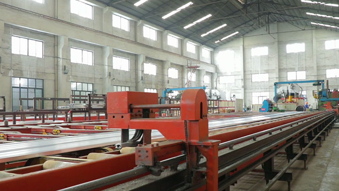 Aluminum straightening equipment